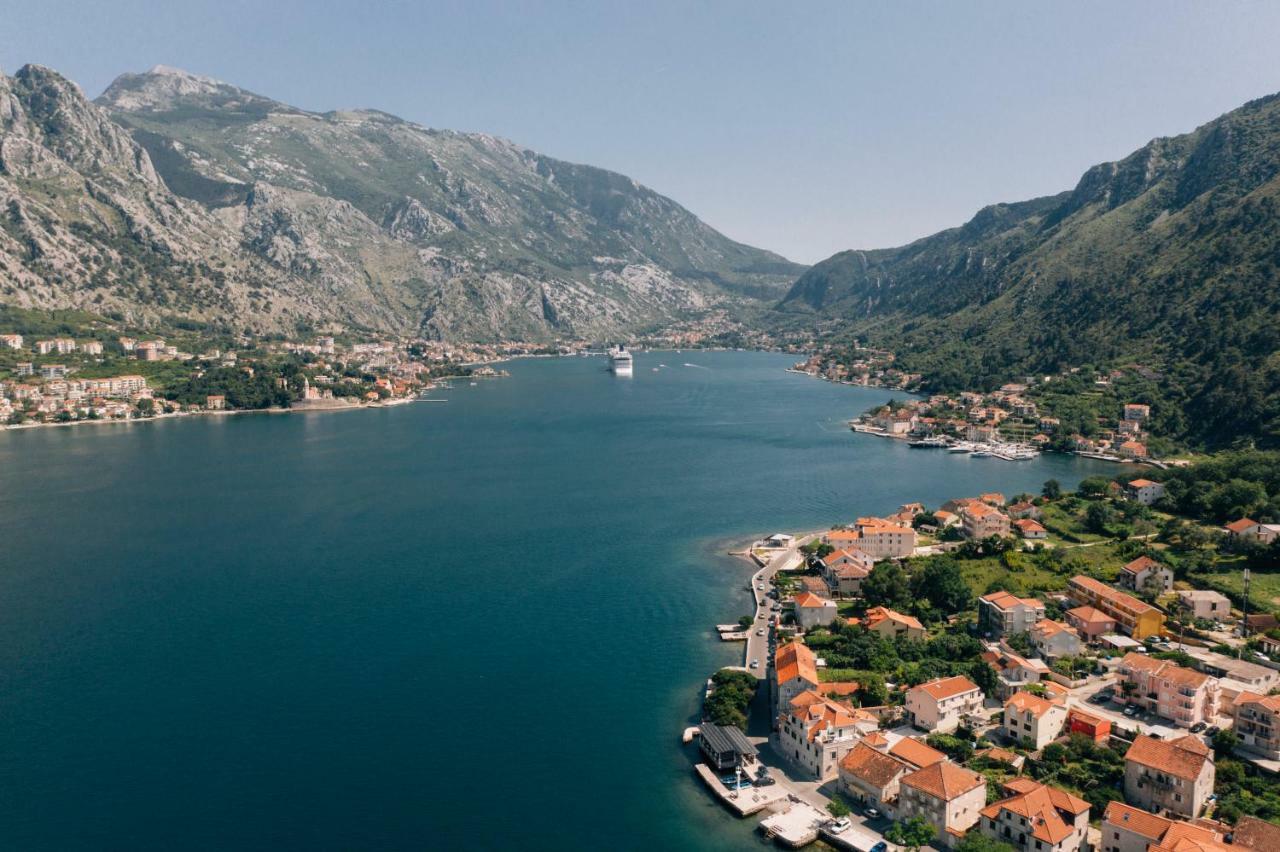 Palazzo Sbutega Bed & Breakfast Kotor Eksteriør bilde